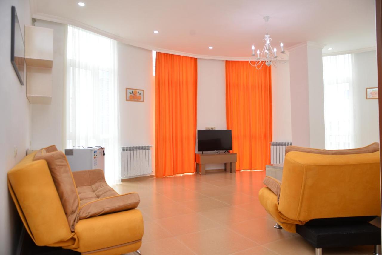 Orange Home Hotel Batumi Exterior foto