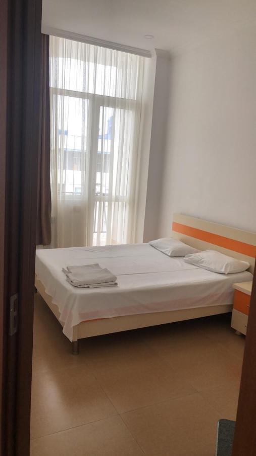 Orange Home Hotel Batumi Exterior foto