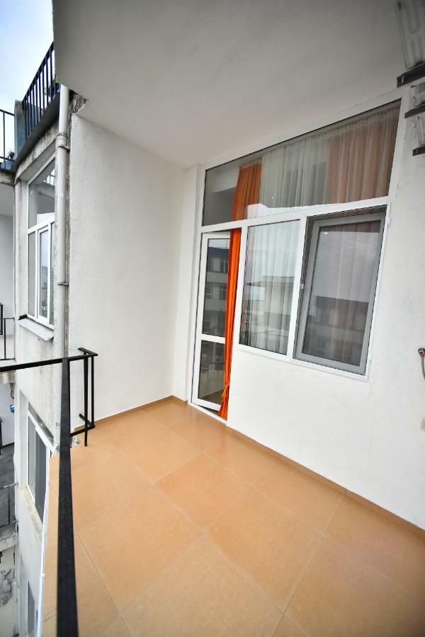 Orange Home Hotel Batumi Exterior foto